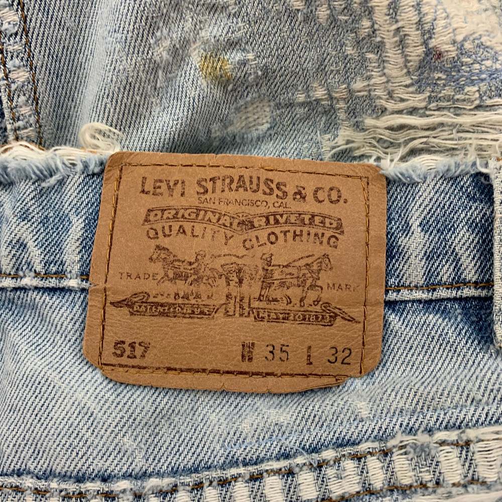 Vintage LEVI STRAUSS 517 Blue Light Blue Distressed Cotton Jeans - Picture 5 of 5